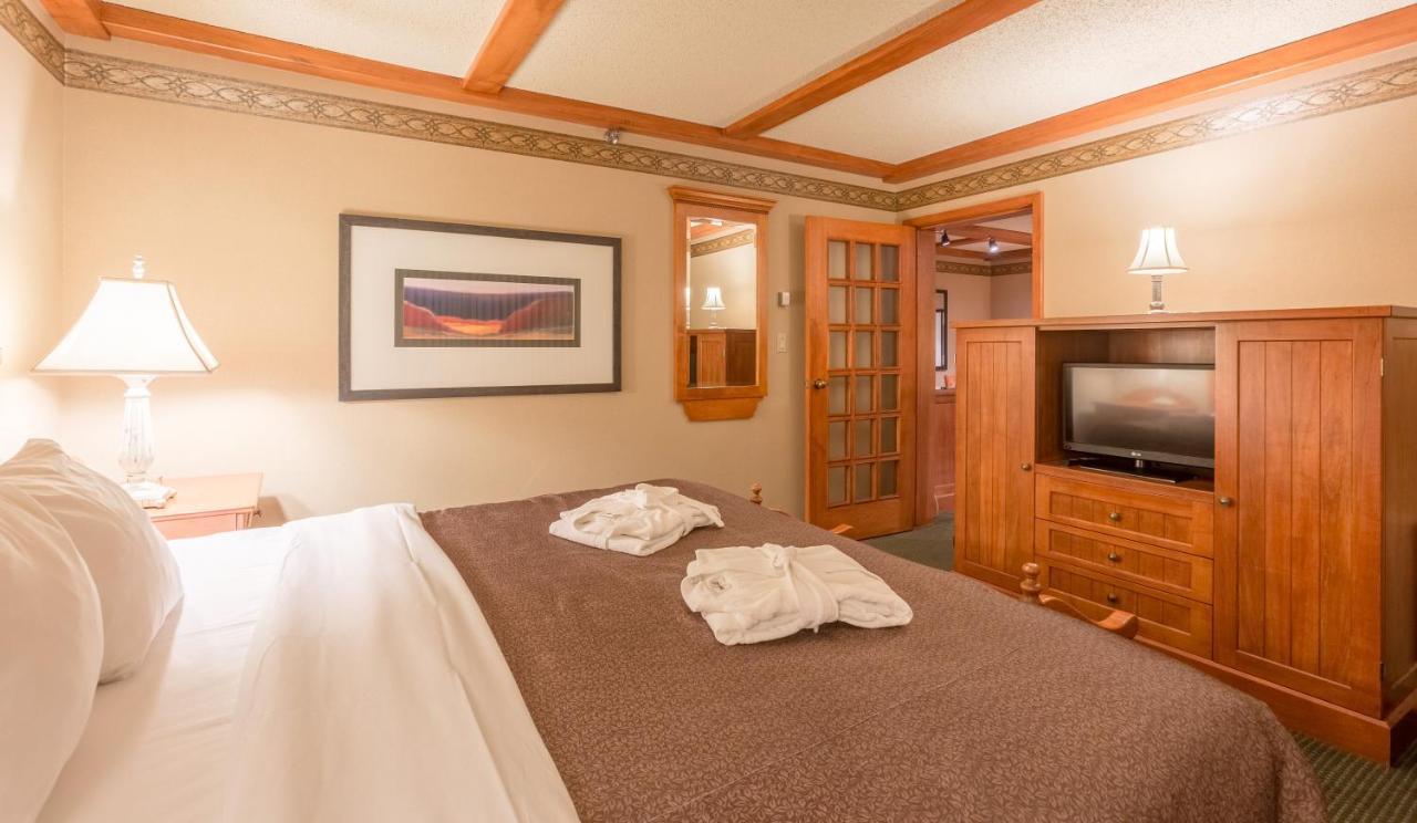 Banff Park Lodge Экстерьер фото