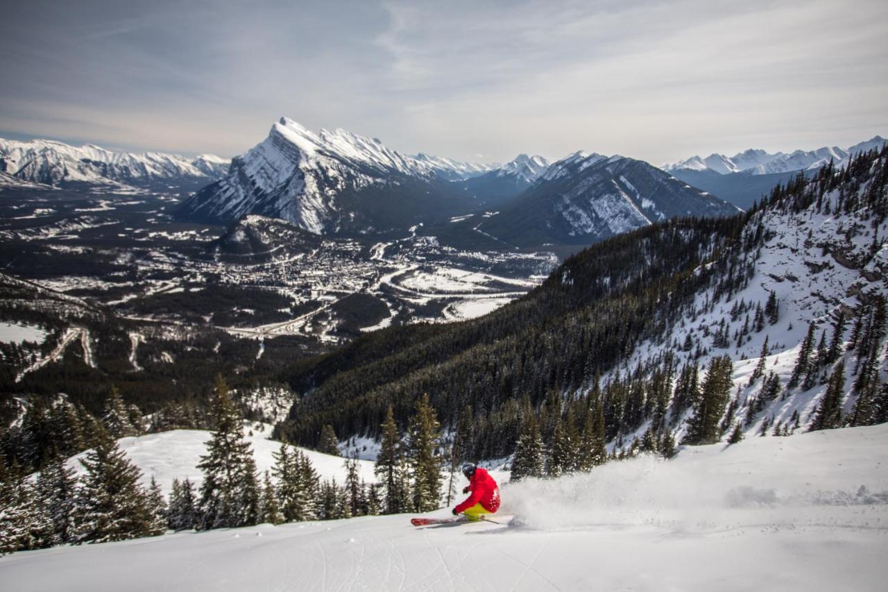 Banff Park Lodge Экстерьер фото