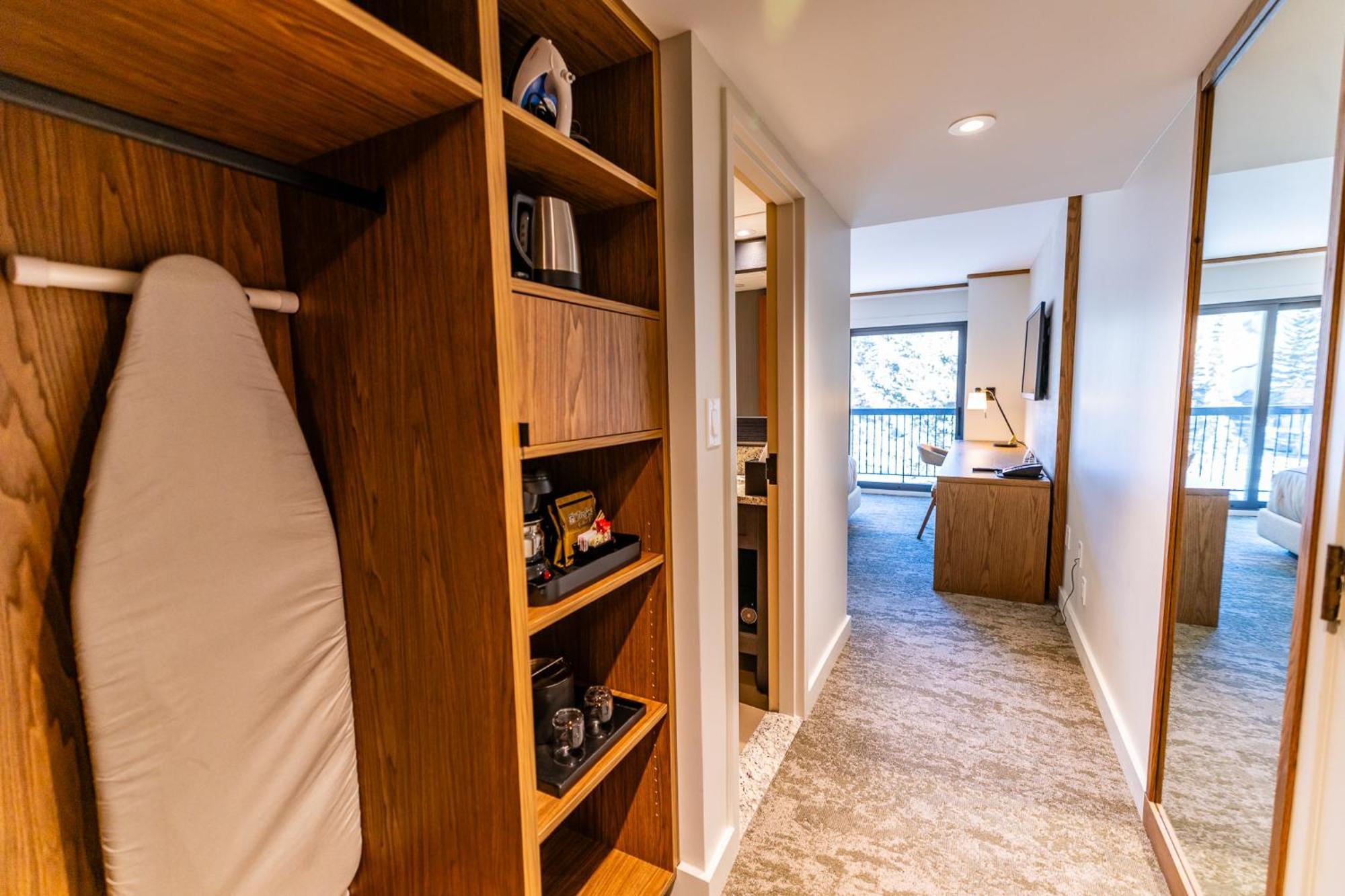 Banff Park Lodge Экстерьер фото