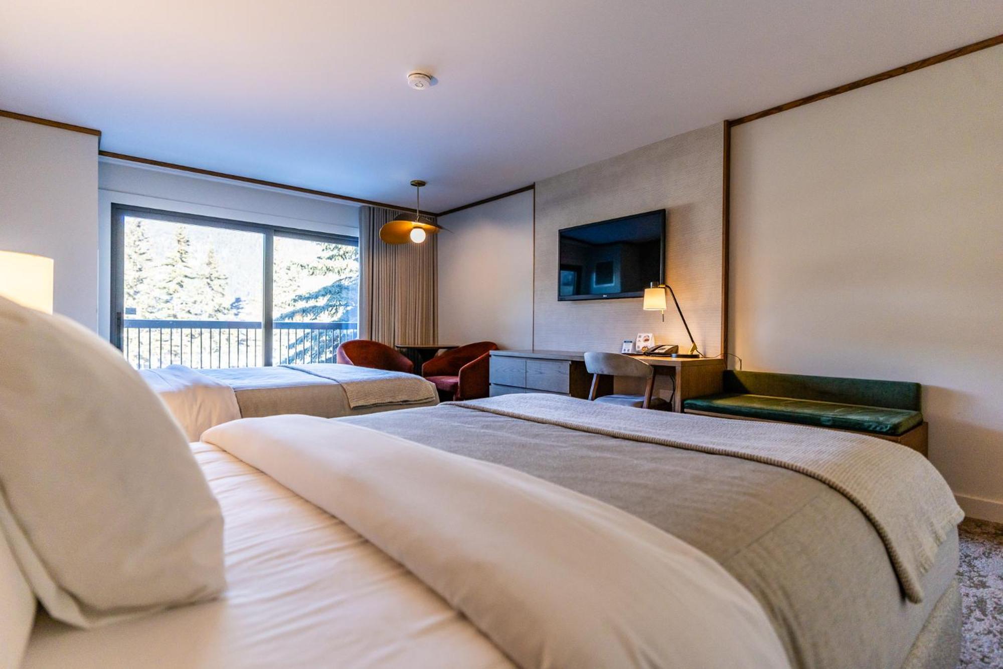 Banff Park Lodge Экстерьер фото